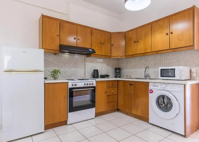 Varvarigos Village * Áyios Kírikos