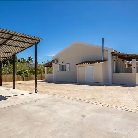 Varvarigos Village Apartman Áyios Kírikos