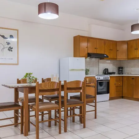 Varvarigos Village Apartman Áyios Kírikos