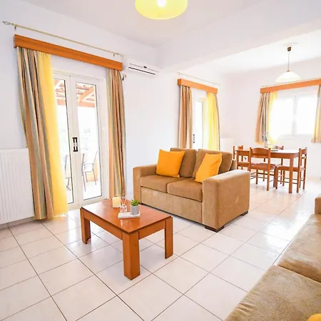 Varvarigos Village * Áyios Kírikos