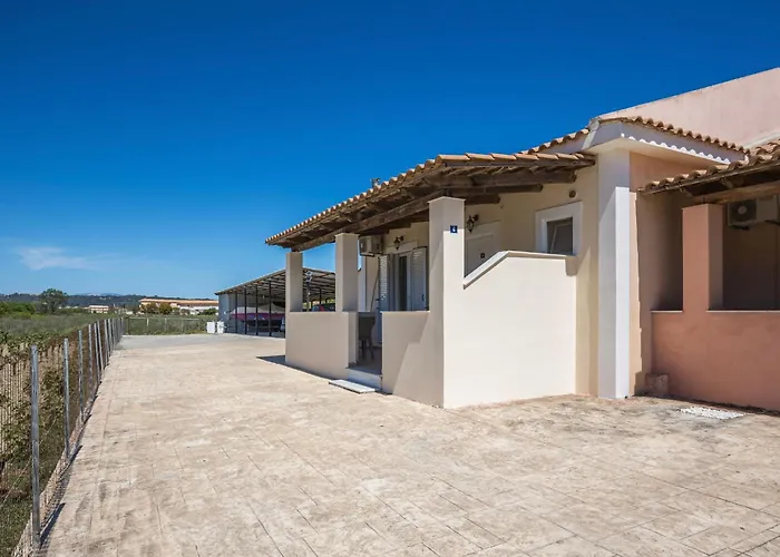 Varvarigos Village 公寓