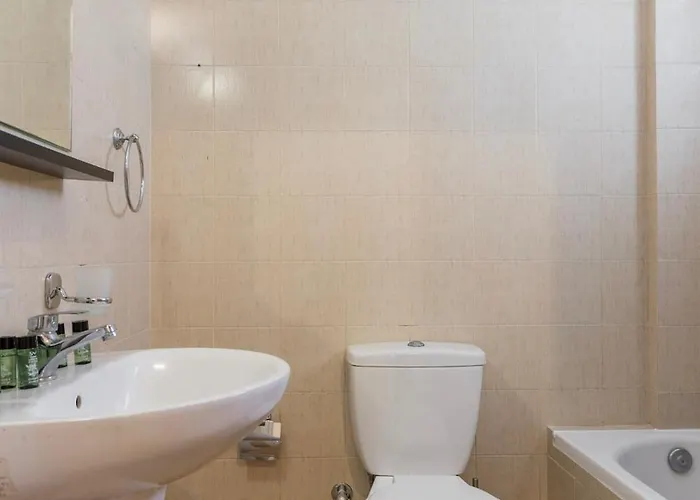 Varvarigos Village * Áyios Kírikos