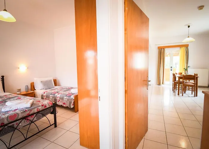 Varvarigos Village *