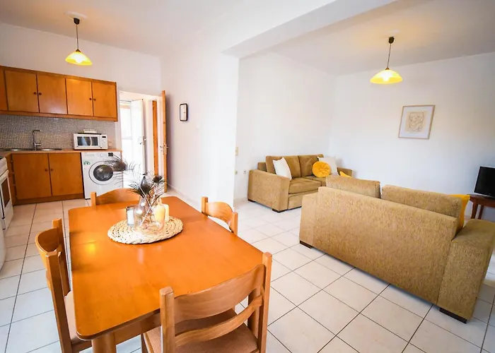 Varvarigos Village 公寓